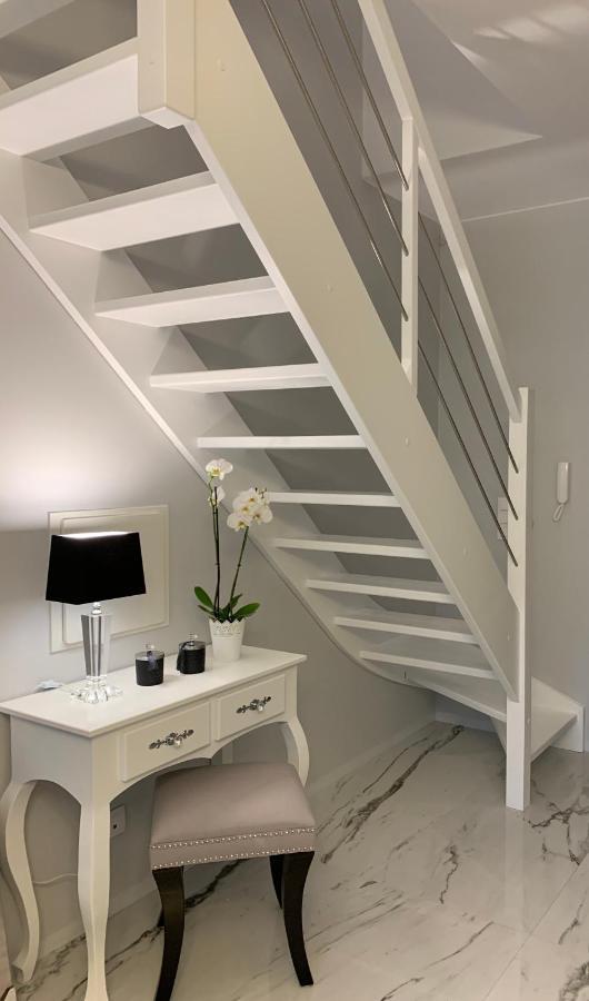 Leo Royal Apartament Pobierowo Exterior foto